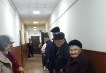 Октябрь райондук сотунда жетишерлик санда отургучтар каралган эмес