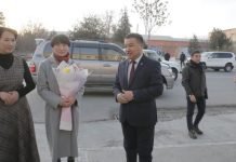 Айсулуу Тыныбекованы баткендиктер кантип тосуп алды, – сүрөт