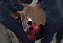 В Бишкеке женщина упала в люк теплотрассы