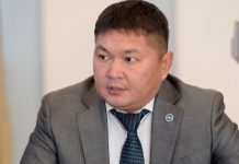 Президент Жапаров объявил строгий выговор послу КР в Азербайджане