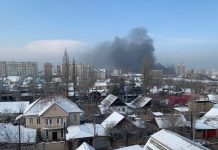 В Бишкеке горит склад. ВИДЕО