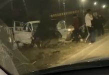 24 жаштагы кыз 7-апрель көчөсү менен бара жатып рулду башкара албай, көпүрөнүн темир тосмосун сүздү