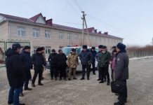 Нарын ОИИБи: Ат-Башы милициясы эл менен жолугуп, айыл аймактарды кыдырууда
