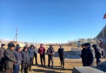 Нарын облустук милициянын жетекчилиги Жумгал районунун жашоочулары менен жолугушууда