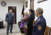 Ош шаардык милициясы даарыланууга муктаж болгон балдарга жардам көрсөттү
