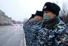 Милиция кызматкерлери жаңы жылга карата коомдук коопсуздукту камсыздоого зарыл болгон чараларды аткарышат