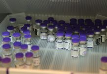 США передали Кыргызстану еще 49 тысяч доз вакцины Pfizer