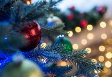 В Бишкеке пройдет президентская елка. Кого пригласили?