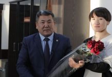 Айсулуу Тыныбекова в Баткене встретилась с главой области