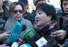 Сооронкулова: На площадь на двух машинах привезли военных. Власть боится