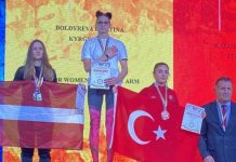 Чемпионке мира, выступавшей за Кыргызстан, не дали поднять флаг КР на пьедестале