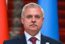 Станислав Зас Кыргызстан менен Тажикстандын чек арасында ок атышууну токтоосуз токтотууга чакырды