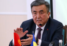 Жусупбек Шарипов освобожден от должности посла КР на Украине, в Молдове, Болгарии и Румынии