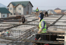 Ак-Ордодогу курулуп жаткан бала бакча текшерилди