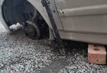 “Абалы оор”: жаран унааны оңдоп жатканда домкраты бузулуп, басып калган