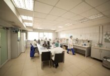 Эпидемиологов не впустили на завод «Бишкексут», где у работника выявили COVID-19