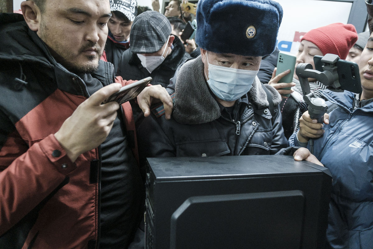 Computer Как власти пытаются заставить замолчать Болота Темирова. Журналистское расследование