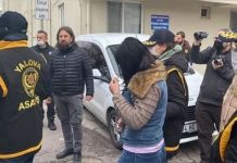 В Турции задержали кыргызстанок, которые оказывали интим-услуги в школьном автобусе