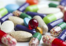 Кабмин ввел временный запрет на вывоз из страны лекарств и медизделий