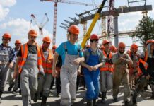 Пенсии кыргызским мигрантам, работающим в странах ЕАЭС, будут переводить через ЕАБР