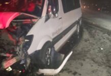 На трассе Бишкек – Ош столкнулись маршрутка и «Жигули», один человек погиб