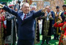 Кто разбогател в Казахстане при Назарбаеве?