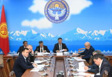 Комитет ЖК признал недостаточными меры кабмина по борьбе со смогом в Бишкеке