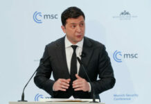 Владимир Зеленский «үн катпоо» режимин күйгүзүп, кризисти тынч жол менен чечүүгө чакырды