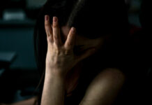 В Таласе отчим изнасиловал 13-летнюю падчерицу. Она забеременела