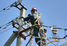 В Узгене за вымогательство взятки задержан сотрудник РЭС