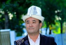 Ырчы Айбек Карымов: “Токтогулда паспорттун баасы 8 миң сомго көтөрүлдү”