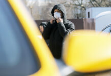 В трех регионах России запретили брать на работу мигрантов. Граждан КР это не касается