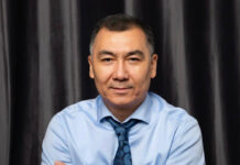 Равшан Жээнбековдун жардамчысы Айсулуу Кудайбердиевага кылмыш иши козголду