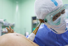 Чем опасна высокая температура у беременных с омикроном? Ответ штаба