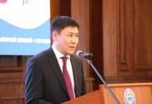 Алмазбек Бейшеналиев кайрадан билим берүү жана илим министринин милдетин аткарат