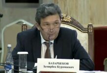 Бывший адвокат Садыра Жапарова станет председателем Верховного суда