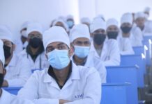 ИИМдин кызматкерлери чет элдик студенттер менен жолугуп, коопсуздук эрежелери боюнча кеңештерин беришти