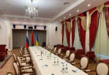 Начинаются переговоры России и Украины