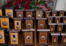 Садыр Жапаров: Адал эмгектенген ар бир адам коомду жакшыртууга салымын кошуп жатат