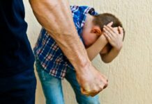 Истязание ребенка в Сокулуке. Подозреваемый избивал не только его