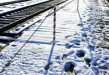 В Бишкеке поезд насмерть сбил женщину