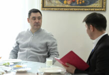 Садыр Жапаров принял участие в переписи населения. ФОТО