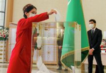 В Туркменистане прошли досрочные выборы президента