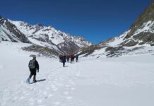 В горах в Ошской области нашли тело пропавшего 9-летнего мальчика