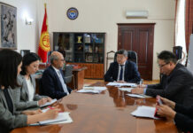 В кабмине обсудили модернизацию аэропорта «Манас»