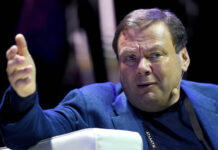 «Не знаю, как жить дальше», — миллиардер Фридман о введении санкций