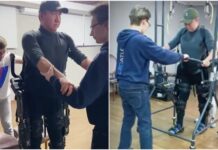 В Бишкек впервые привезли экзоскелет, который поможет лицам с ОВЗ ходить и стоять самостоятельно