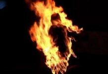 Жакырчылыктан улам өзүн жана үйүн өрттөмөкчү болгон