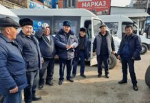 Кызыл-Кыя шаарында айдоочулар арасында түшүндүрүү иштери жүргүзүлүүдө