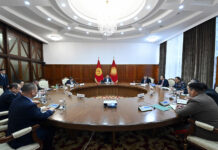 Садыр Жапаров провел рабочее совещание по вопросам обеспечения безопасности